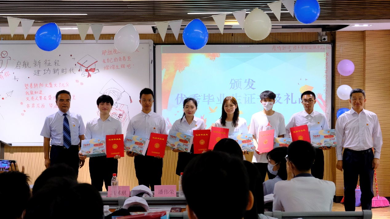图片4.png 图片4.png