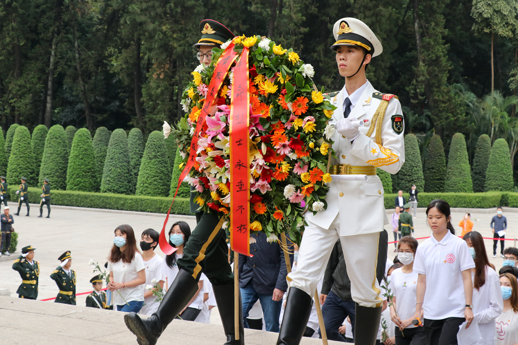 烈士陵园 (10).jpg