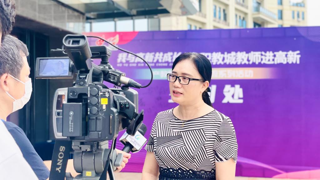 p3王院接收采访照片.jpg
